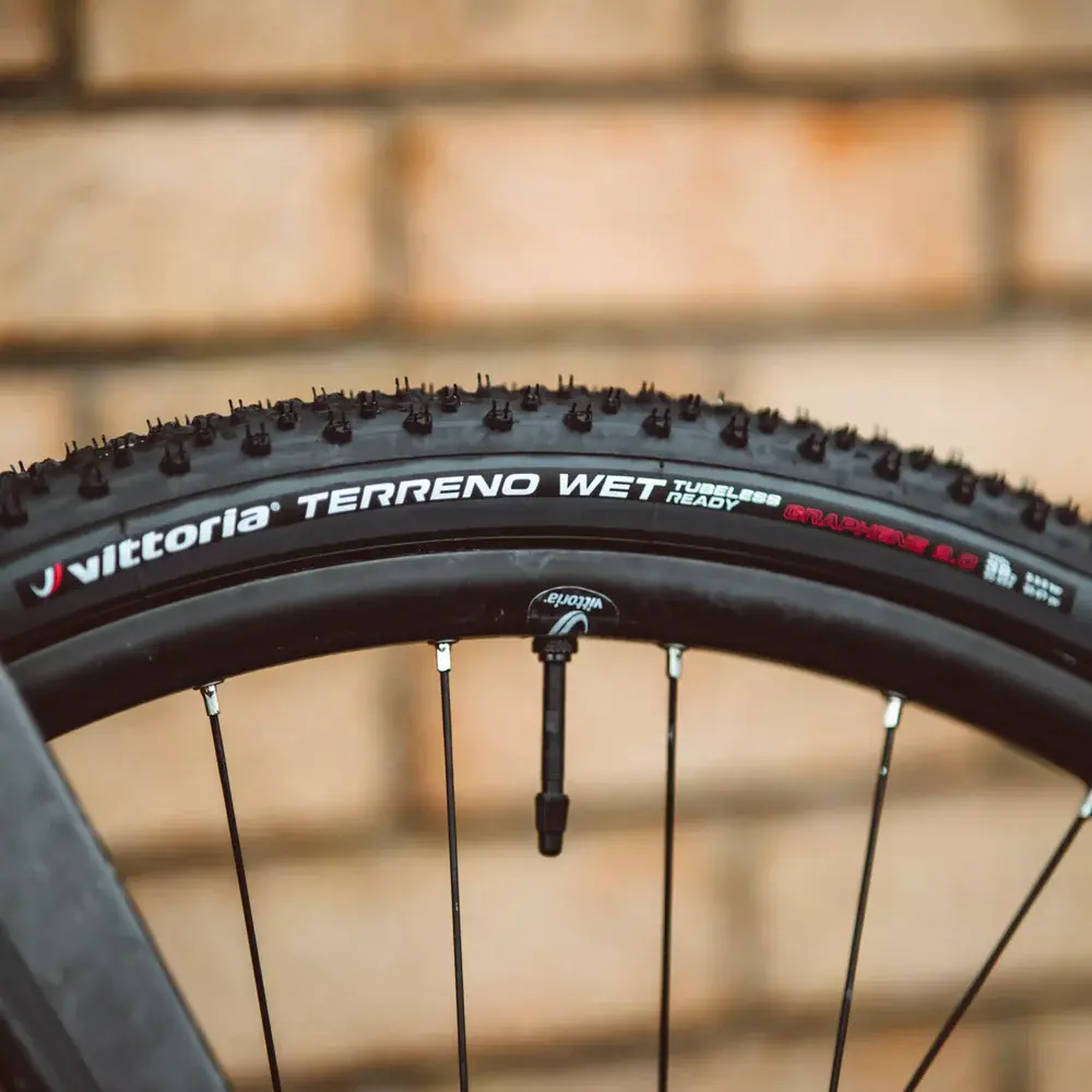 terreno-wet-gravel-endurance-3.webp